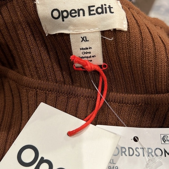 Open Edit cold shoulder sweater - Picture 6 of 7